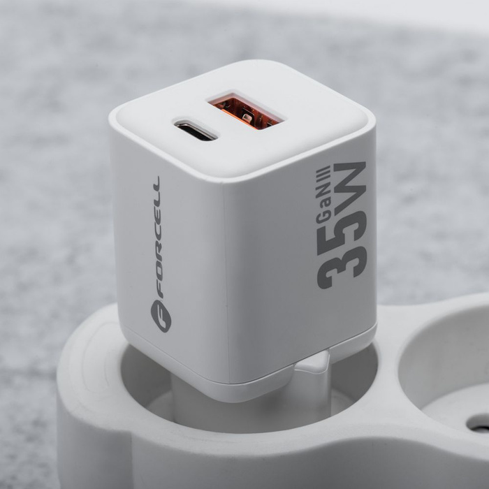 Ładowarka sieciowa do telefonu Forcell F-Energy Mini GaN III USB C + USB A QC4.0 PD 35W VT-35C biała 0INT