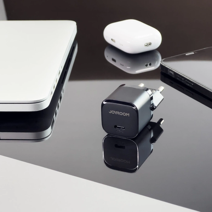 Mini ładowarka USB C 20W PD Joyroom JR-TCF02 | czarna