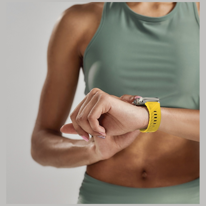 Pasek UNIQ Fluo Apple Watch 49/46/45/44/42/41/40mm Magnetic Beżowy