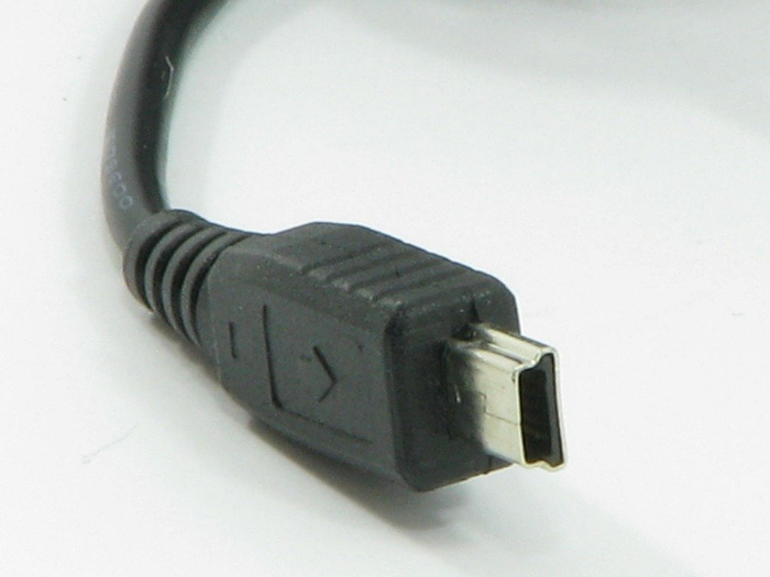 ŁADOWARKA SIECIOWA MINI USB NAWIGACJA GPS MP3