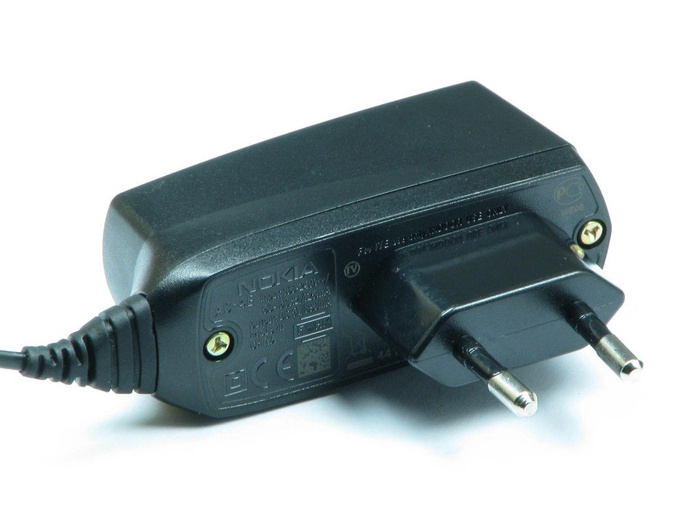 Ładowarka NOKIA 6300 N8 E51 E52 E71 E65 N73 N95 AC-4E Sieciowa Nowa Oryginalna