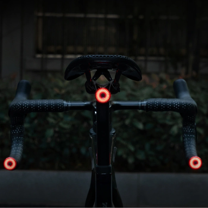 Lampki tylne Wozinsky WIS-01 wodoodporne inteligentne światła tylne 2 szt - czarne