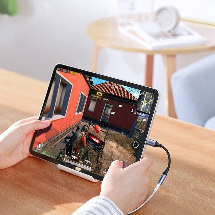 Ugreen przejściówka do słuchawek z 3,5 mm mini jack na USB Typ C 10 cm czarny (AV161 50631)