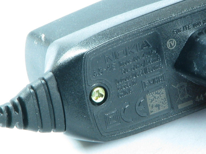 Ładowarka NOKIA 6300 N8 E51 E52 E71 E65 N73 N95 AC-4E Sieciowa Nowa Oryginalna