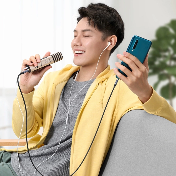 Ugreen kabel przewód AUX mini jack 3.5mm (męski) - mini jack 3,5mm (męski) 2m czarny (AV183)