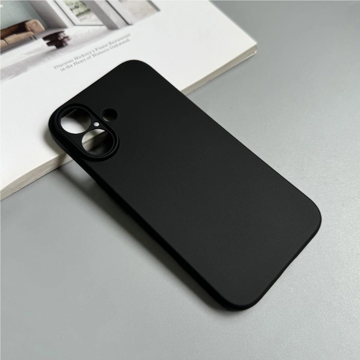 Etui Soft Case na iPhone 16 - czarne