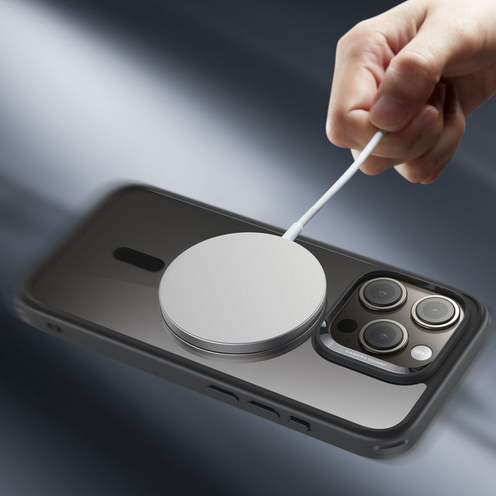 Etui Esr Ch Halolock Magsafe iPhone 15 Pro Clear/black Case