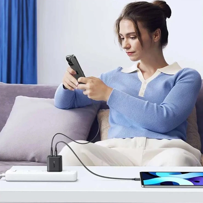 Ładowarka sieciowa Ugreen X227 20W GaN 1x USB-A  1x USB-C - czarna