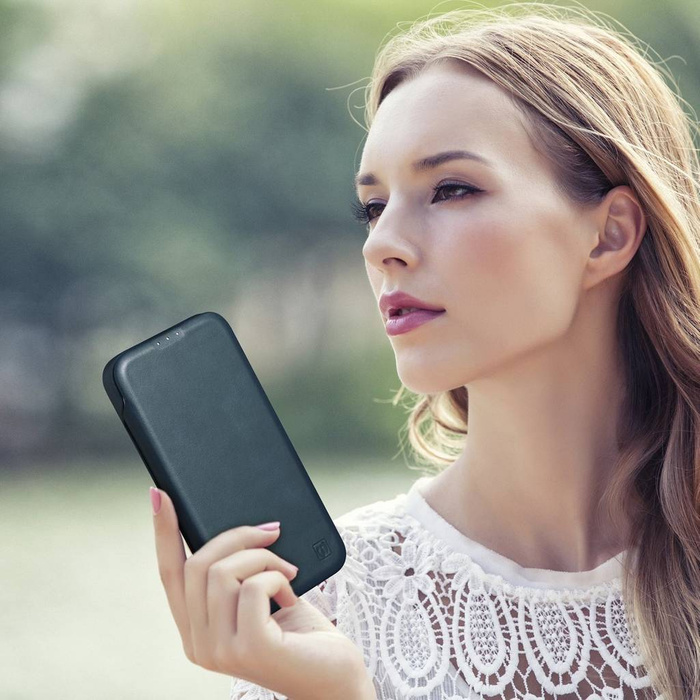 iCarer CE Oil Wax Premium Leather Folio Case skórzane etui iPhone 14 Plus z klapką magnetyczne MagSafe niebieski (AKI14220707-BU)