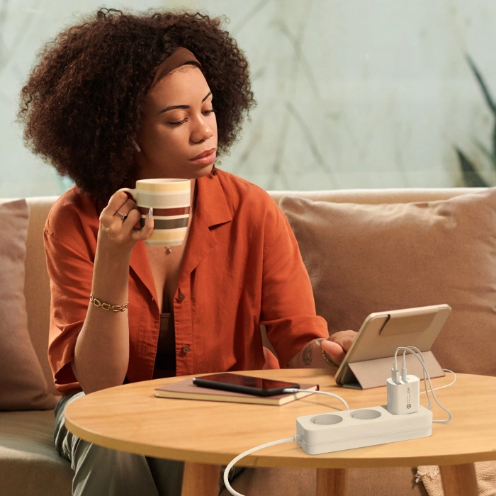 Ładowarka sieciowa A6MaxL 20W USB-A USB-C z kablem USB-C - Lightning 1m - biała