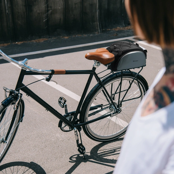 Wozinsky torba rowerowa na bagażnik z paskiem na ramię 13l czarna (WBB1BK)