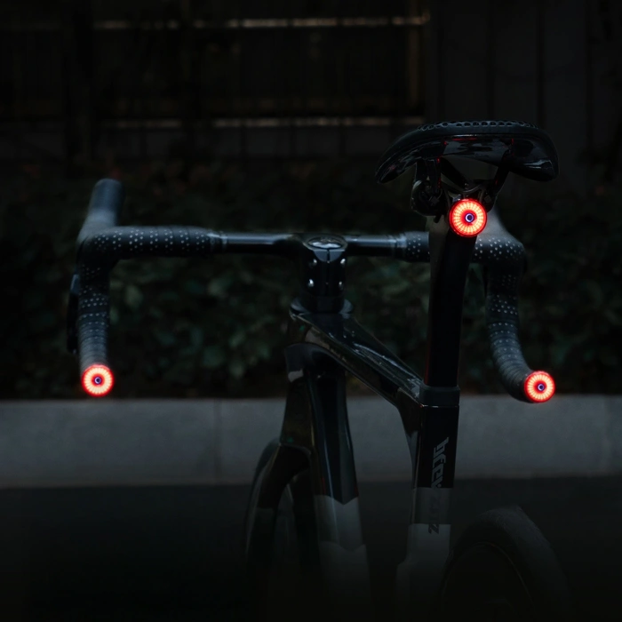 Lampki tylne Wozinsky WIS-01 wodoodporne inteligentne światła tylne 2 szt - czarne