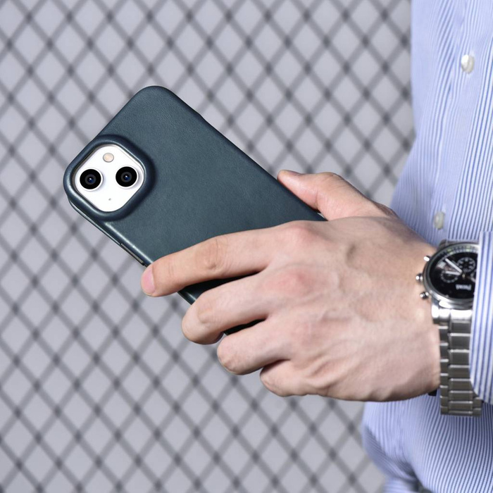 iCarer CE Oil Wax Premium Leather Folio Case skórzane etui iPhone 14 Plus z klapką magnetyczne MagSafe niebieski (AKI14220707-BU)