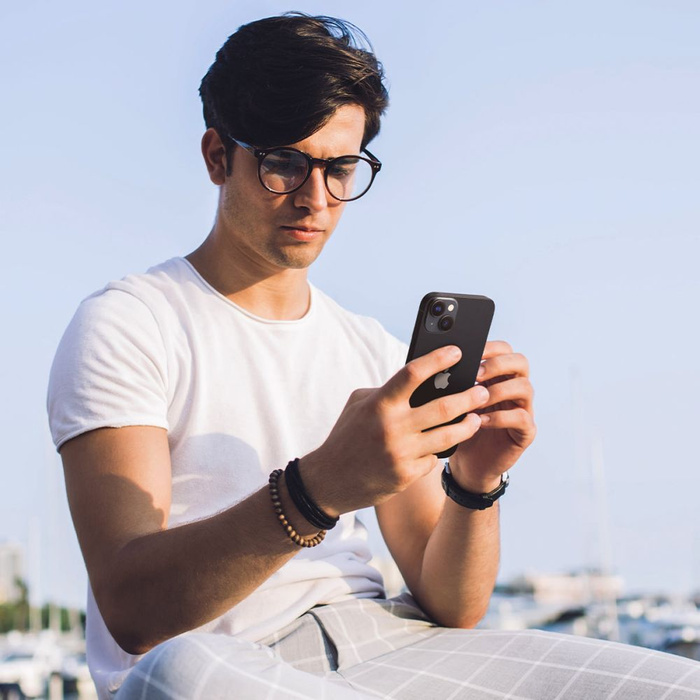 Osłona Aparatu Spigen Optik.tr ”ez Fit” Camera Protector 2-pack iPhone 15 / 15 Plus / 14 / 14 Plus Black