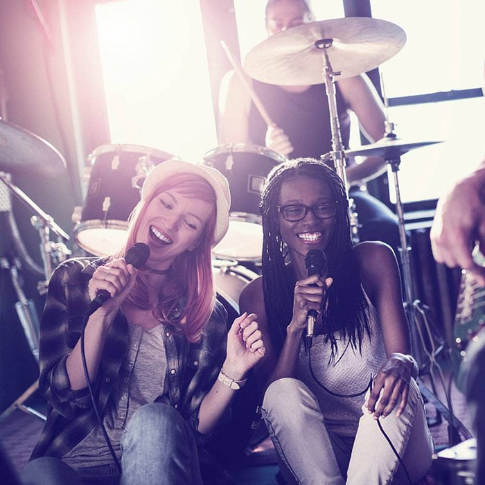 Ugreen kabel przewód audio 3,5 mm mini jack - 2RCA 3m czarny (10590)