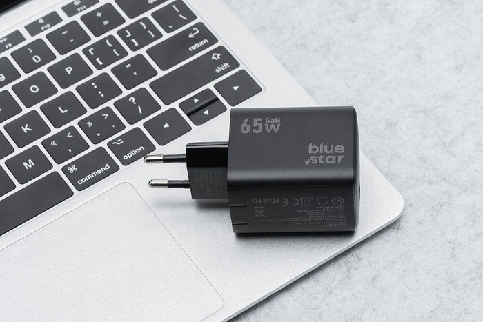 Ładowarka sieciowa do telefonu Blue Star GaN 2 x USB C + USB A QC4.0 PD 4A 65W VT-43 czarna