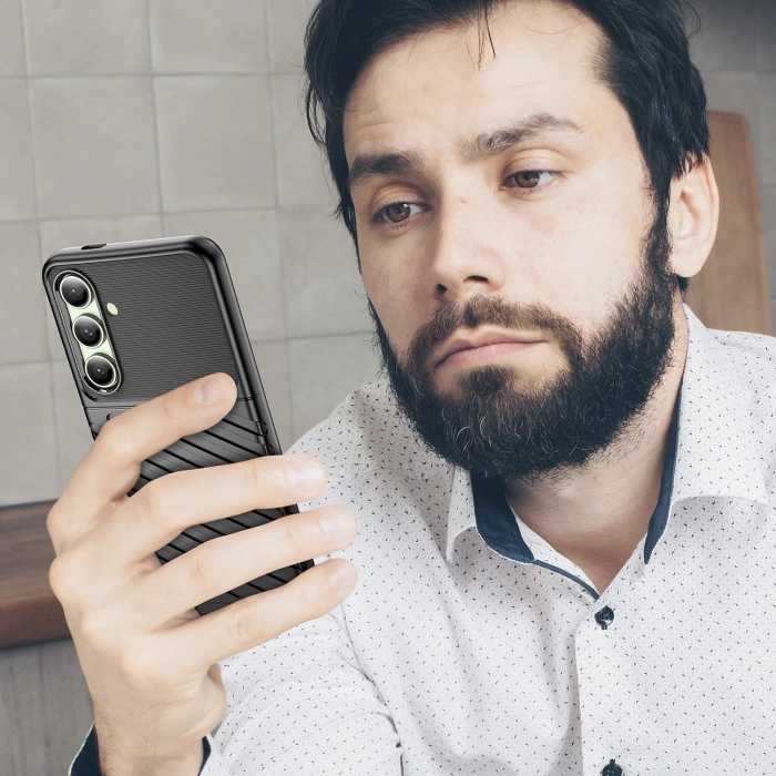 Thunder Case etui do Samsung Galaxy S24 FE silikonowy pancerny pokrowiec - czarne