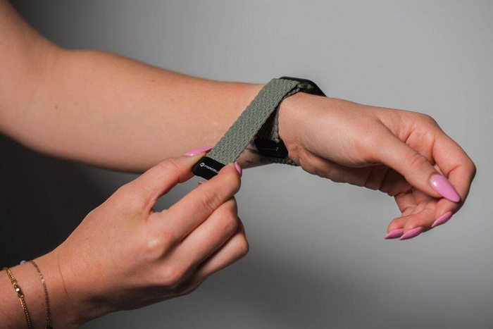 FORCELL F-DESIGN FA02 pasek magnetyczny nylonowy do APPLE Watch 38 / 40 / 41 mm oliwkowy