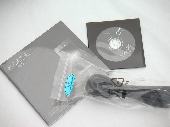 Pudełko Prada CD, Kabel