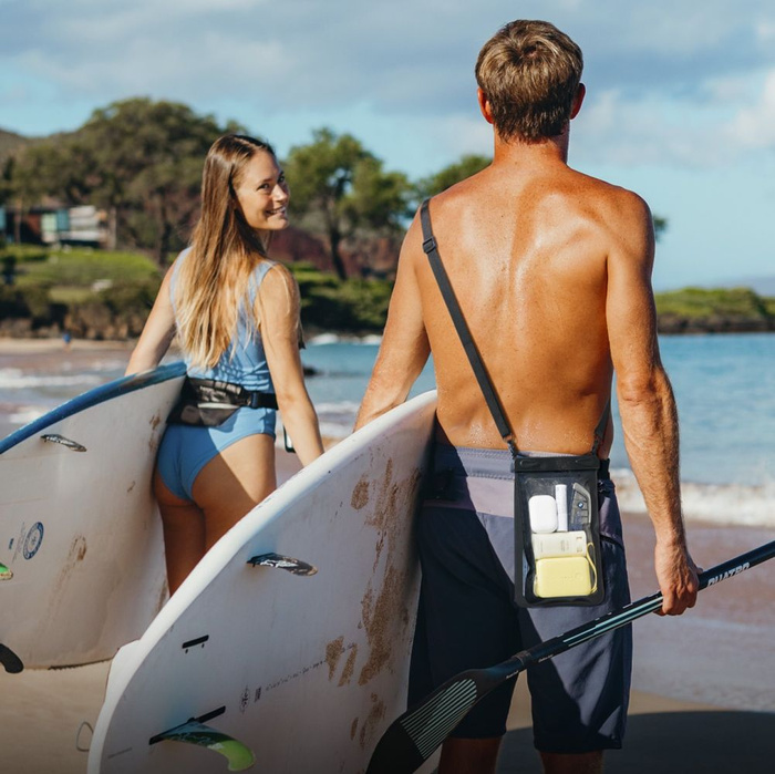 ETUI WODOODPORNE SPIGEN A603 UNIWERSALNE WATERPROOF CASE CZARNE