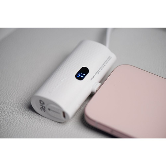 Powerbank Forcell F-Energy Power Plug F5K3 PD 20W 5000 mAh z wbudowanym złączem Lightning biały