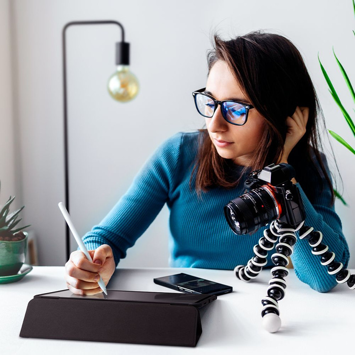 Etui SPIGEN Rugged Armor Pro iPad Pro 4/5/6 12.9 2020/2021/2022 Black Case