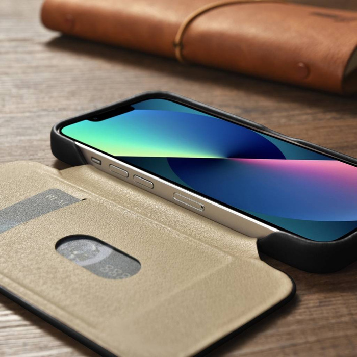 iCarer CE Oil Wax Premium Leather Folio Case skórzane etui iPhone 14 z klapką magnetyczne MagSafe czarny (AKI14220705-BK)