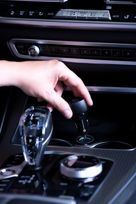 FORCELL F-ENERGY Carbon CC50-2A ładowarka samochodowa 2 x USB A QC3.0 3A 36W czarna