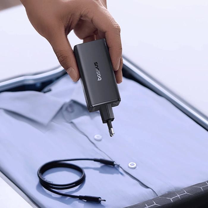 Ładowarka Baseus GaN6 Pro 100W 2 x USB-C 2 x USB-A z czarnym kablem USB-C 100W 1m - czarna