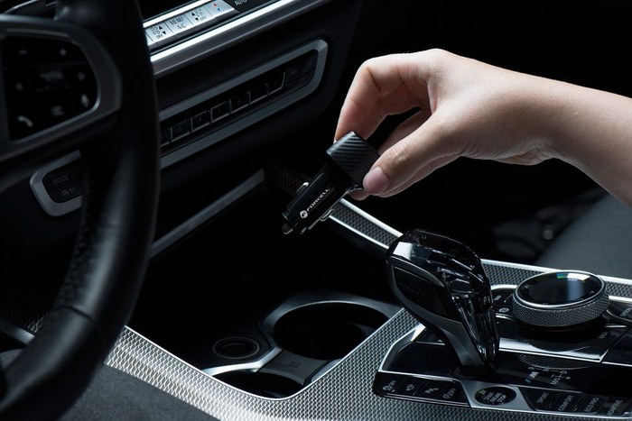 Ładowarka samochodowa Forcell F-Energy Carbon 2 x USB A QC3.0 3A 36W CC50-2A czarna