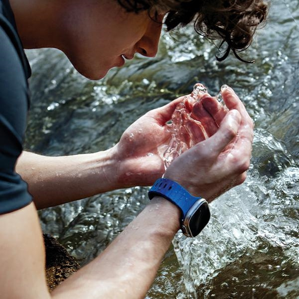 Pasek UNIQ Stride Apple Watch Series1/2/3/4/5/6/7/8/9/SE/SE2/Ultra/Ultra 2 42/44/45/49mm FKM Rubber Strap szary/chalk grey