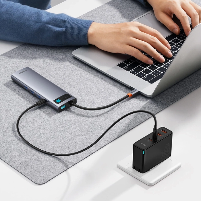 Hub 11w1 Baseus StarJoy Metal Glam Series, USB-C do HDMI +VGA + 3 x USB 3.0 + USB 2.0+USB-C PD + RJ45 + SD/TF +3,5mm