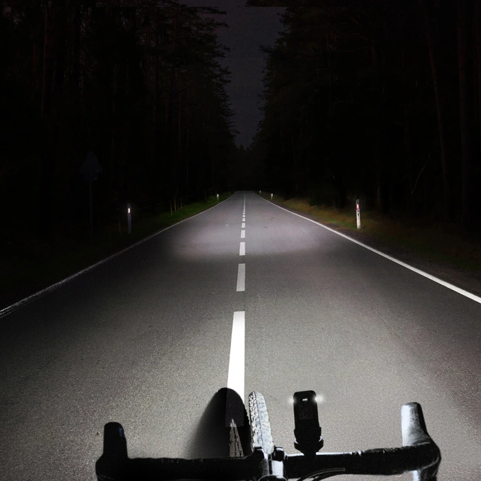 Zestaw lampek rowerowych Wozinsky WSBLB3 przednia (1000 lm) USB-C i tylna USB micro  - czarny