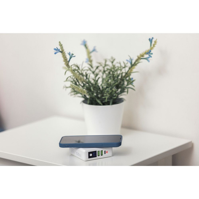 Wielofunkcyjna ładowarka Forcell F-Energy 4w1 2 x USB A + USB C 15W + power bank 8000mAh + ładowanie bezprzewodowe biała