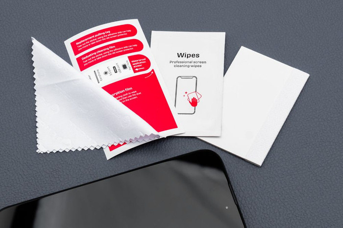 Zestaw czyszczący do ekranów Forcell LCD 4w1 (ściereczka mokra i sucha, szpatułka, stikery)