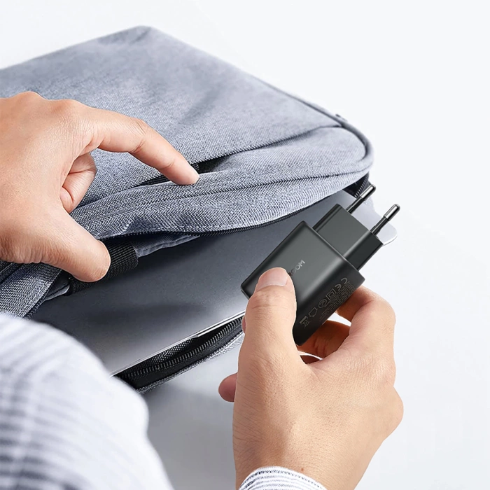 Ładowarka Joyroom JR-TCF23 sieciowa USB-C 25W SFC / PPS / PD - czarna