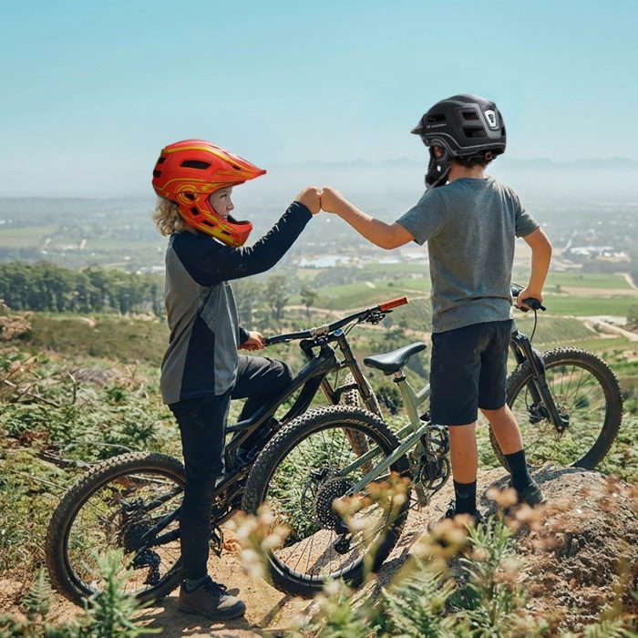 Kask rowerowy fullface dziecięcy Wozinsky z tylną lampką USB S - czerwono-żółty