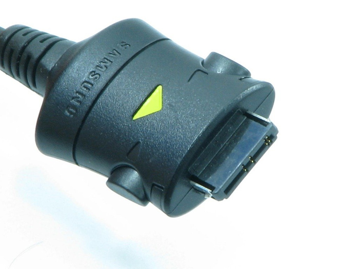 ŁADOWARKA Samochodowa SAMSUNG D500 D600 E700 X680 