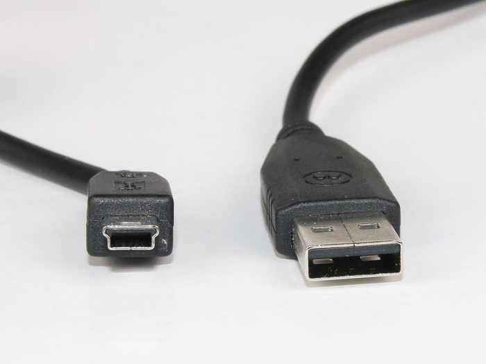 Kabel Mini USB  MOTOROLA C350 V220 L6 L7 V3i V3x Oryginał do nawigacji