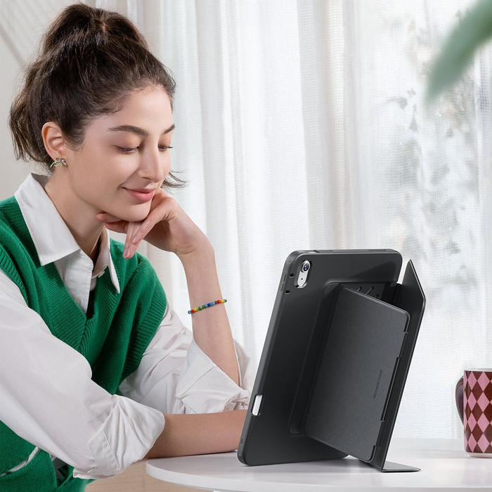 ESR FLIP HYBRID IPAD AIR 13” 1 / 2 / 2024-2025 BLACK