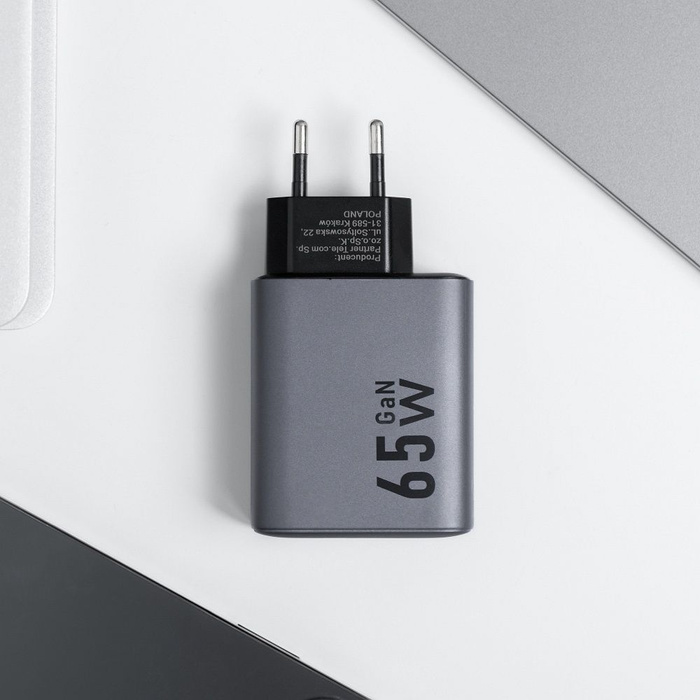 Ładowarka sieciowa do telefonu Forcell F-Energy GaN 2 x USB C + USB A QC4.0 PD 4A 65W VT-42B szara