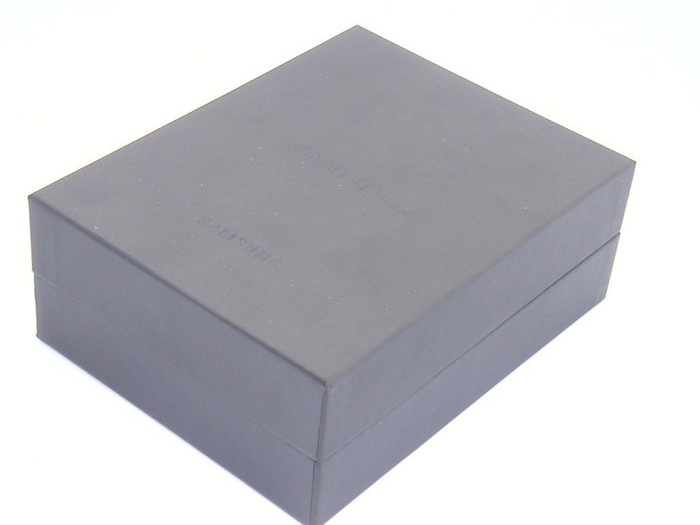 Pudełko SAMSUNG Giorgio Armani CD, Kabel