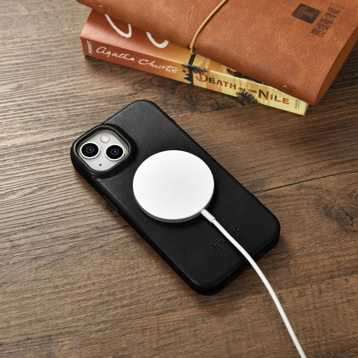 iCarer CE Oil Wax Premium Leather Folio Case skórzane etui iPhone 14 z klapką magnetyczne MagSafe czarny (AKI14220705-BK)