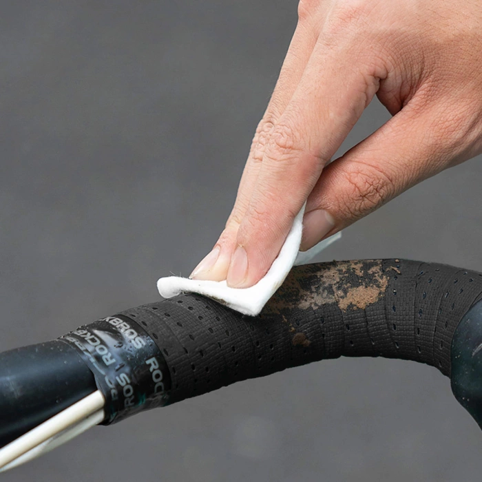 Owijka Rockbros na kierownicę silikonowa perforowana - czarna