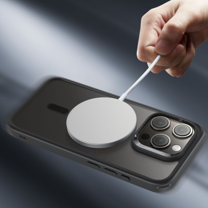 Etui Esr Ch Halolock Magsafe Iphone 15 Pro Max Frosted Black Case
