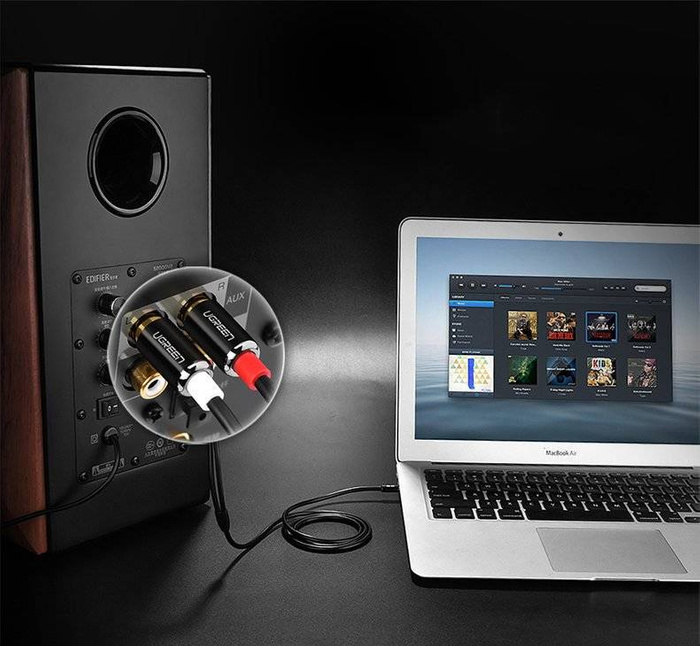 Ugreen kabel przewód audio 3,5 mm mini jack - 2RCA 2 m czarny (AV116 10584)