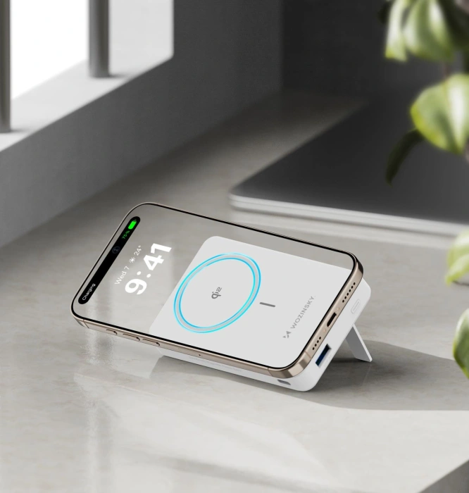 Powerbank Wozinsky WLWP-10KA0Y3WS 22,5W PD Qi2 10000 mAh, z podstawką, 1x USB-A, 1x USB-C - biały